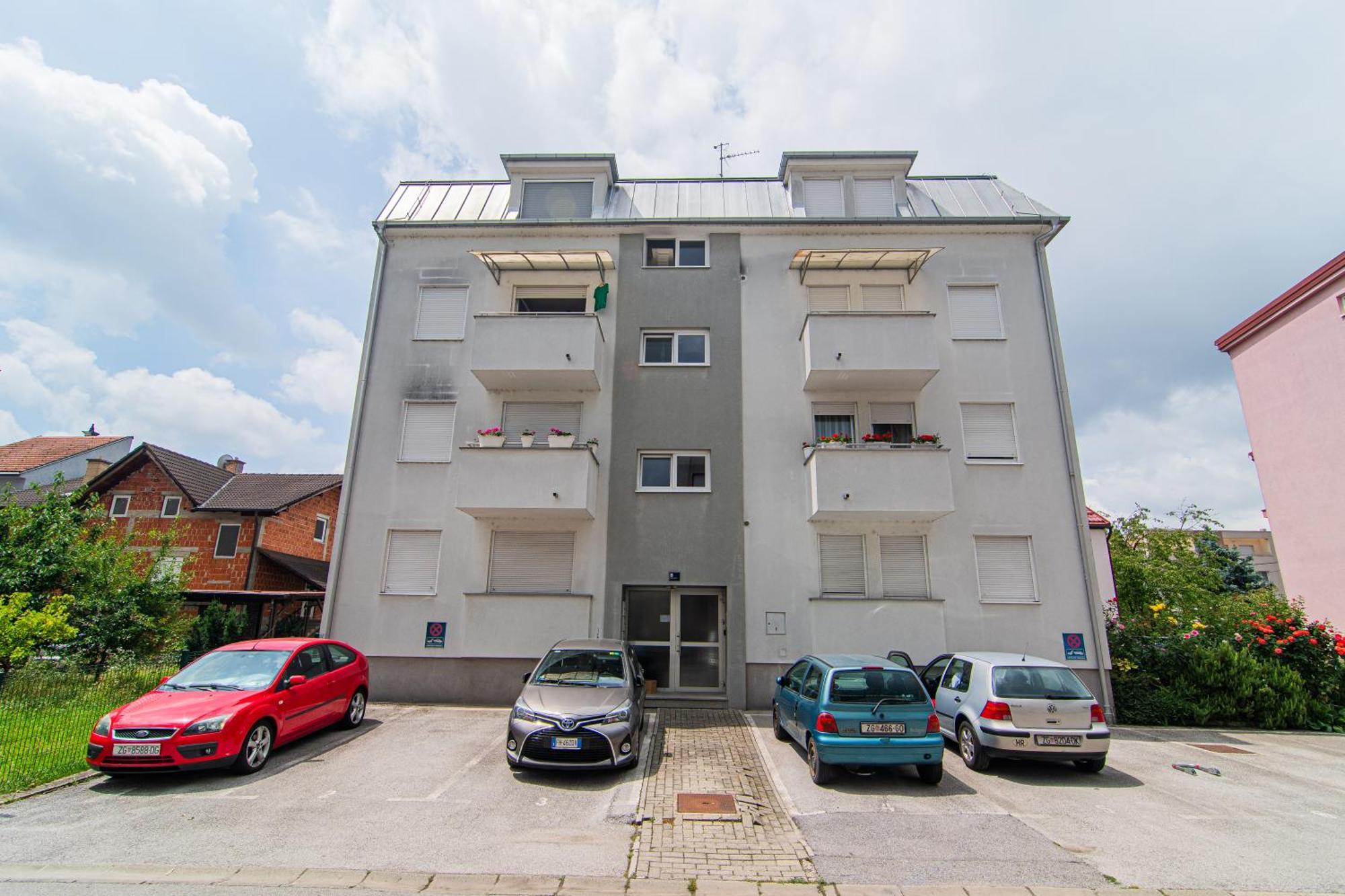 Flexible Selfcheckins 97 - Zagreb - Garden - Parking- Loggia - 2 Bedrooms Zewnętrze zdjęcie